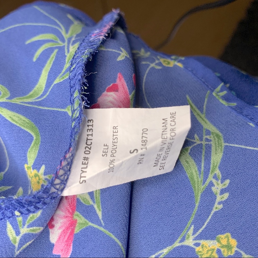 Sienna Sky Blue Sleeveless Faux Wrap Blouse w/ Floral Print - Sz. S - Picture 3 of 5